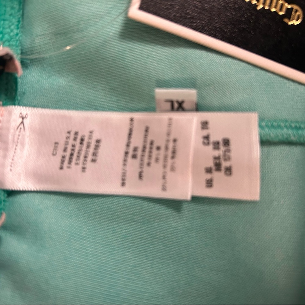 NEW - Juicy Couture - Green - Ombre Velour Shorts - Size: XL - Picture 9 of 9